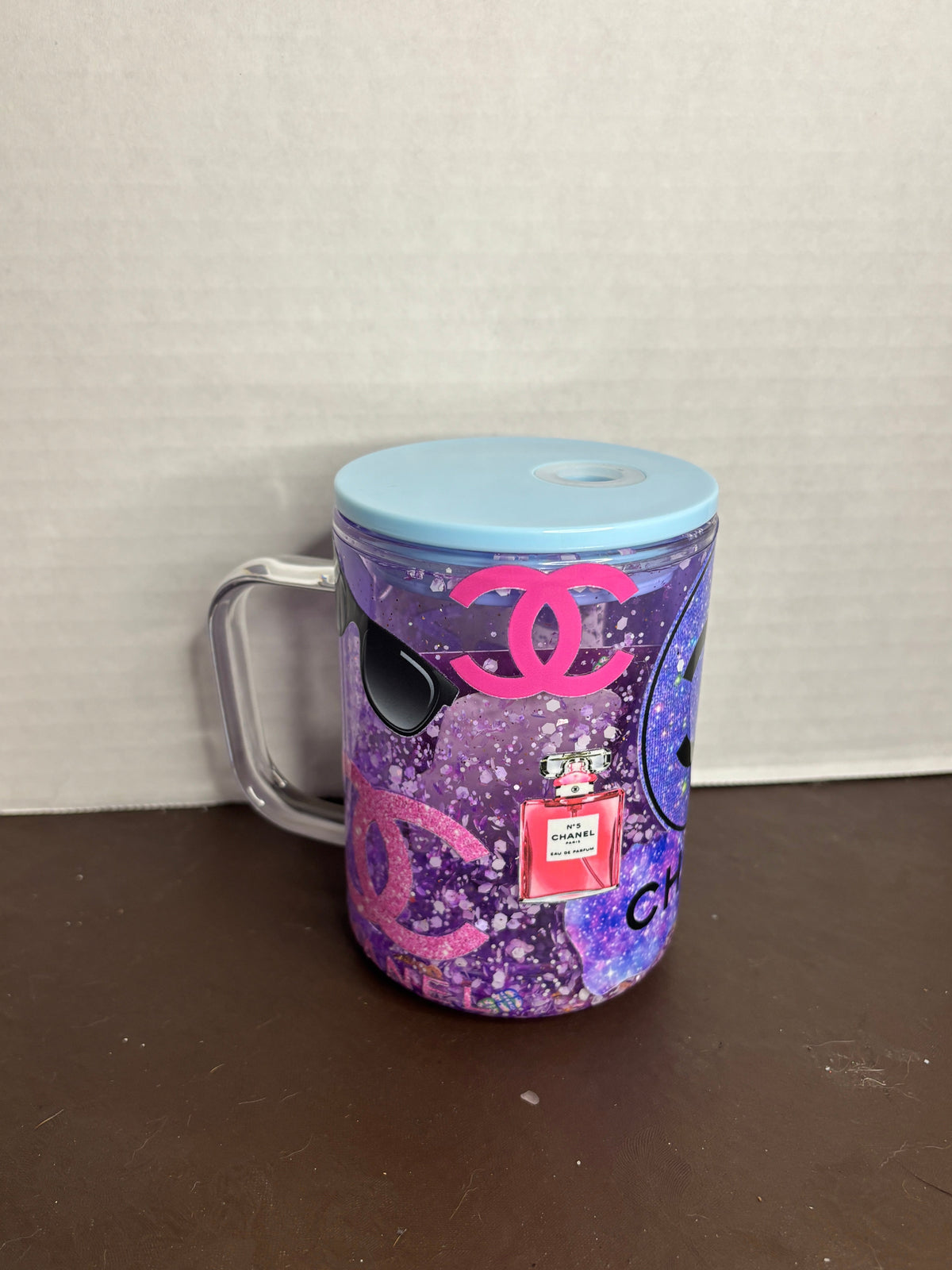 17 oz Chanel Snow Globe Mug